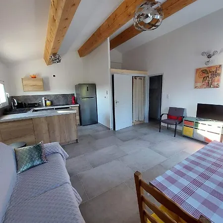 50m2 Au Coeur De 아파트 Sussargues